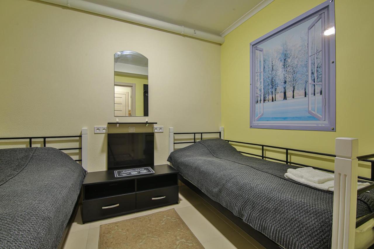 Battle Mile Hostel Черкассы Экстерьер фото